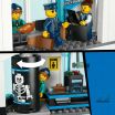 LEGO® City Airport With Airplane (60502) (4)