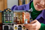 LEGO Icons Sherlock Holmes: Book Nook (10351) (9)