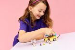LEGO Friends Pet Accesories Van (42678) (10)