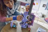 LEGO® Editions Olivia Rodrigo's Dual Guitar (43031) (7)