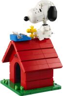 LEGO® Ideas Peanuts: Snoopy's Doghouse (21368)
