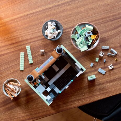 LEGO Icons Retro Radio (10334) (3)