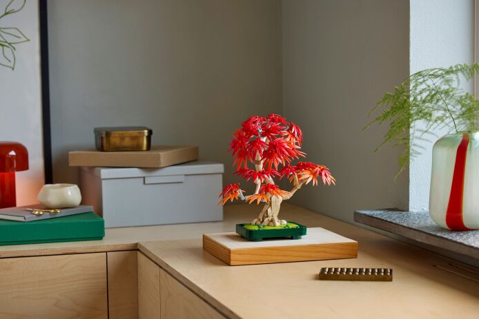LEGO Botanical Japanese Red Maple Bonsai Tree (10348) (8)