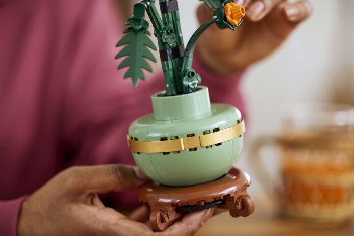 LEGO Icons Botanical Chrysanthemum (10368) (5)