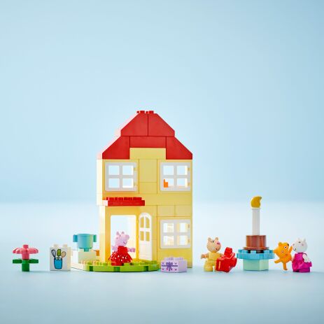 LEGO Duplo Peppa Pig Birthday House (10433) (7)