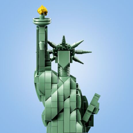 LEGO Architecture Statue of Liberty (21042) (2)
