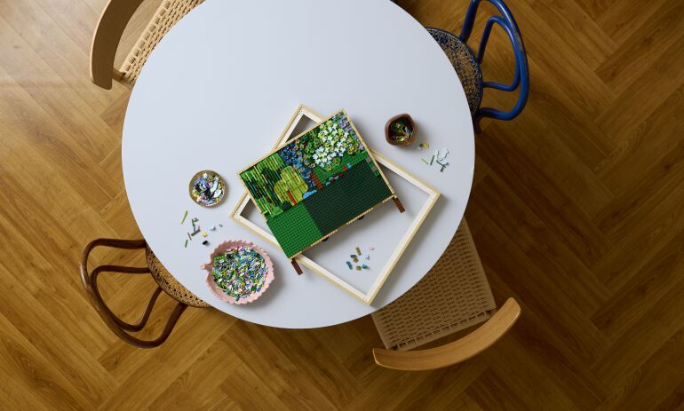 LEGO Art Claude Monet-Bridge Over A Pond Of Water Lilies (31220) (3)