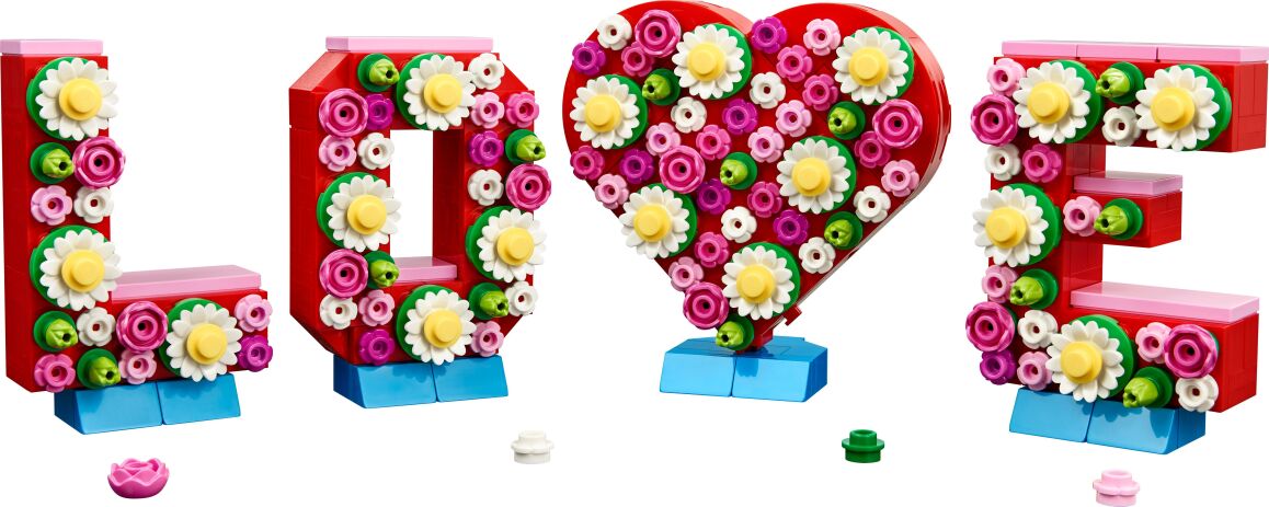 LEGO Love Letters (40867) (1)
