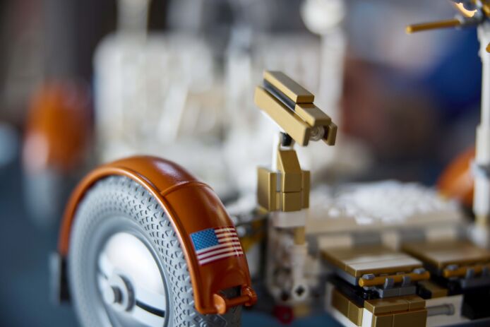 LEGO Technic NASA Apollo Lunar Roving Vehicle-LRV (42182) (9)