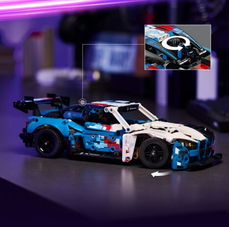 LEGO® Technic BMW M4 GT3 EVO Race Car (42226) (3)
