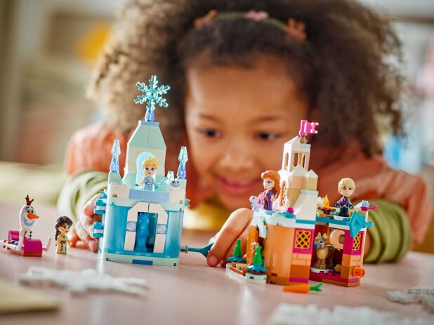 LEGO Disney Princess Mini Arendelle Castle & Elsa's Ice Palace (43278) (7)