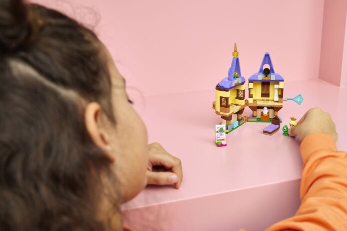 LEGO® Disney Princess Rapunzel's Mini Tower (43294) (8)