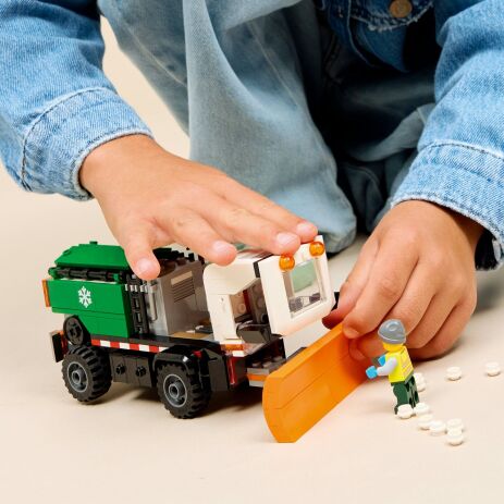 LEGO® City Snowplow (60490) (4)