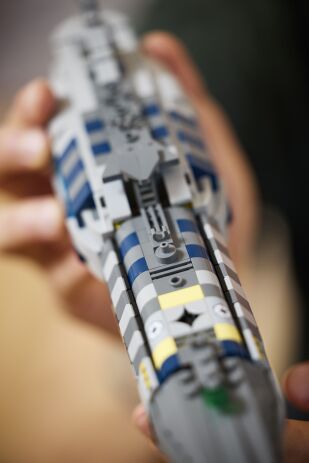 LEGO Star Wars Invisible Hand (75377) (4)