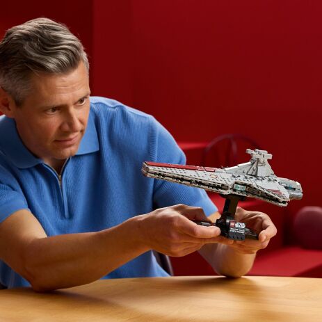 LEGO® Star Wars Venator-Class Attack Cruiser (75441) (3)