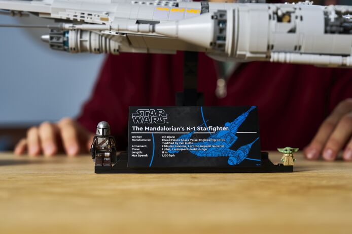 LEGO® Star Wars The Mandalorian's N-1 Starfighter (75442) (10)