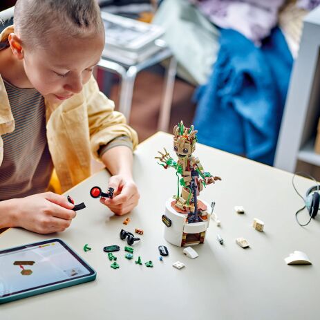 LEGO Super Heroes Dancing Groot (76297) (7)