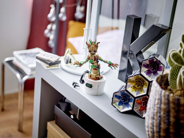 LEGO Super Heroes Dancing Groot (76297) (9)