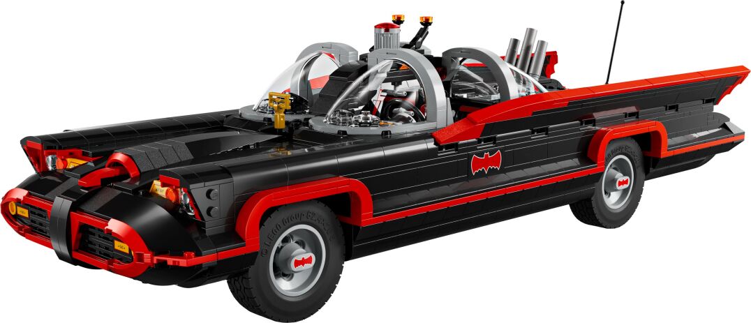 LEGO Super Heroes Batman: The Classic TV Series Batmobile (76328) (1)