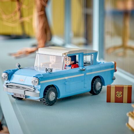 LEGO® Harry Potter Enchanted Flying Ford Anglia (76470) (4)