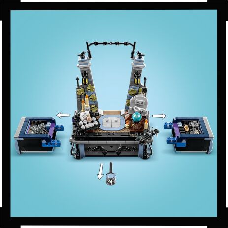 LEGO Wednesday: Wednesday Adam's Figure (76780) (4)