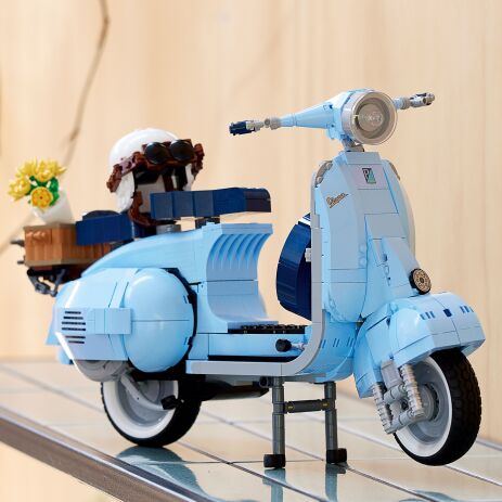 LEGO Icons Vespa 125 (10298) (7)