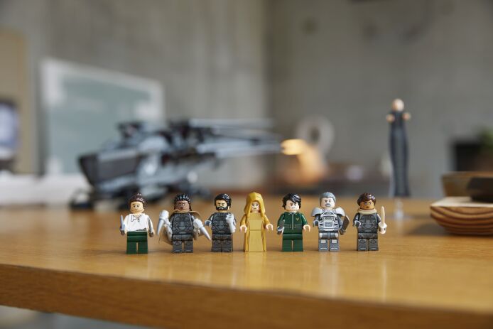 LEGO Icons Dune Atreides Royal Ornithopter (10327) (5)