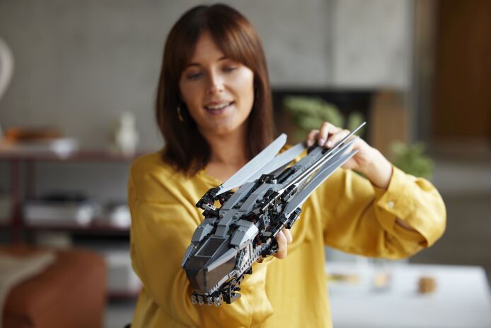 LEGO Icons Dune Atreides Royal Ornithopter (10327) (8)