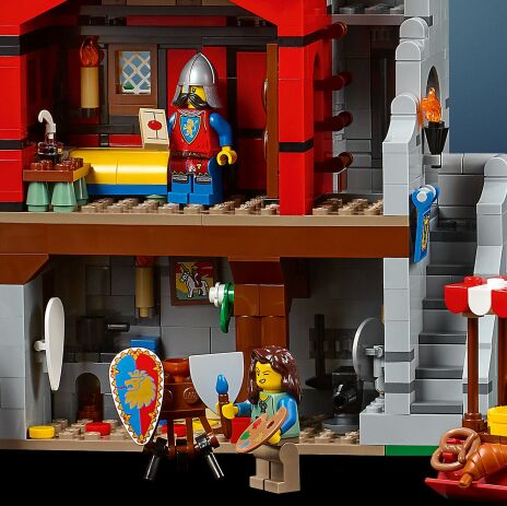 LEGO Icons Medieval Town Square (10332) (2)