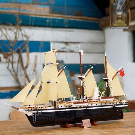 LEGO Icons The Endurance (10335) (6)