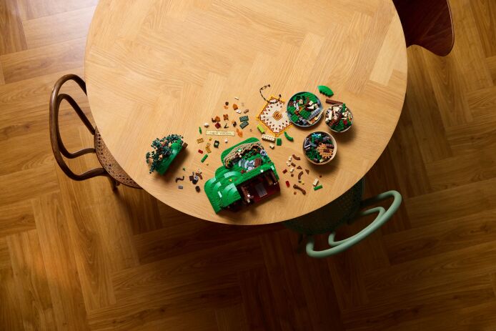 LEGO Icons Lord Of Rings: The Shire (10354) (7)