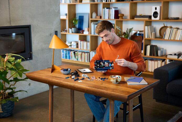 LEGO Icons Shelby Cobra 427 S/C (10357) (8)