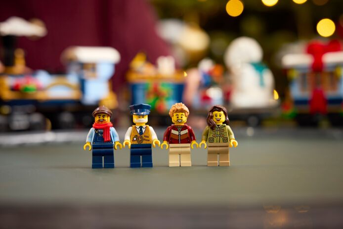 LEGO Icons Holiday Express Train (10361) (6)
