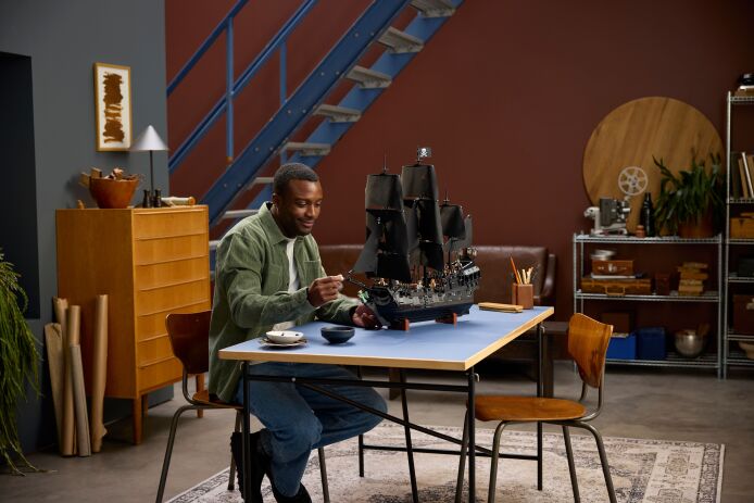 LEGO Icons Captain Sparrow's Pirate Ship (10365) (10)