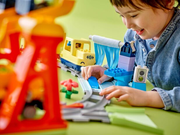 LEGO Duplo Big Interactive Community Train (10428) (7)