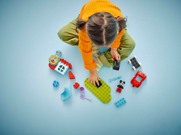 LEGO Duplo Disney Mickey Mouse Clubhouse & Car (10454) (5)