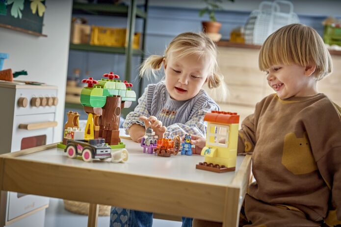 LEGO® Duplo Bluey Pizza Girls With Muffin And Bluey (10469) (6)