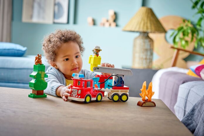 LEGO Duplo Fire Truck With Hose And Firefighter (10473) (6)