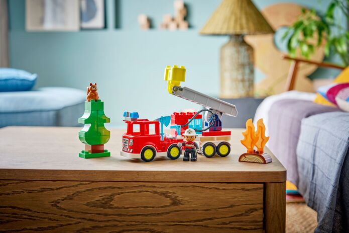 LEGO Duplo Fire Truck With Hose And Firefighter (10473) (8)