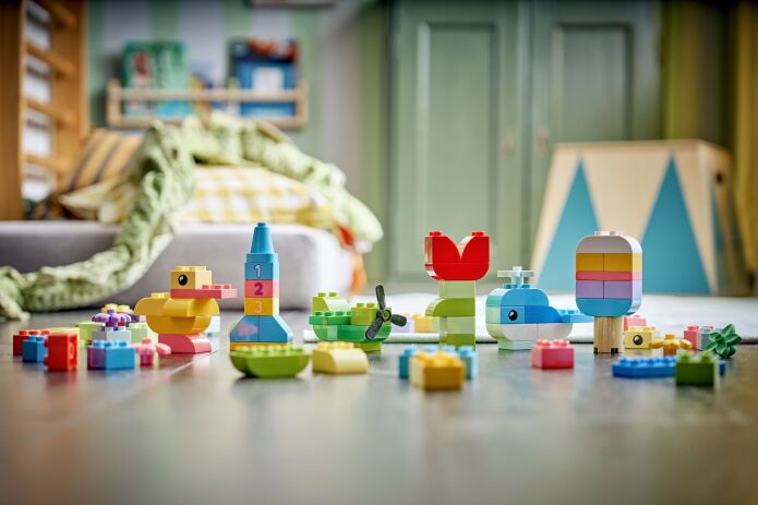 LEGO® Duplo Colorful Creative Box (10479) (7)