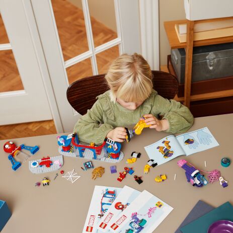 LEGO Super Heroes Team Spidey Web Spiner Headquarters (10794) (5)