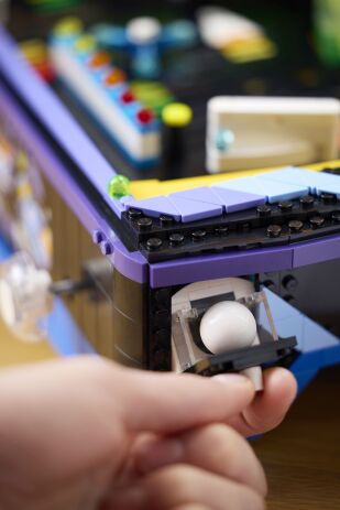 LEGO® Icons Arcade Pinball Machine (11374) (13)