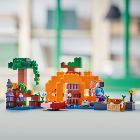 LEGO Minecraft The Pumpkin Farm (21248) (7)