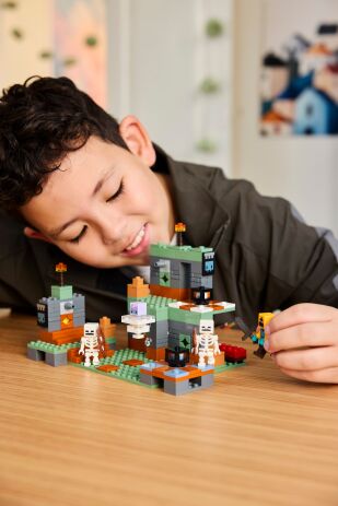 LEGO Minecraft The Trial Chamber (21271) (6)