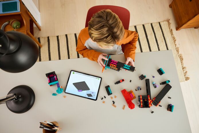 LEGO Minecraft The Enderman Tower (21279) (4)