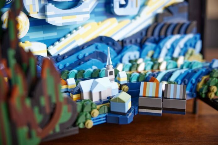 LEGO Ideas Vincent Van Gogh: The Starry Night (21333) (8)