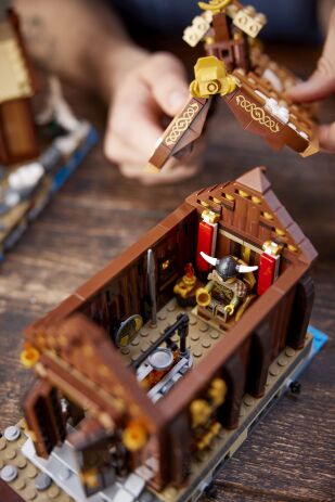 LEGO Ideas Viking Village (21343) (9)
