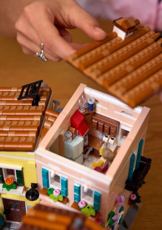 LEGO Ideas Italian Riviera (21359) (9)