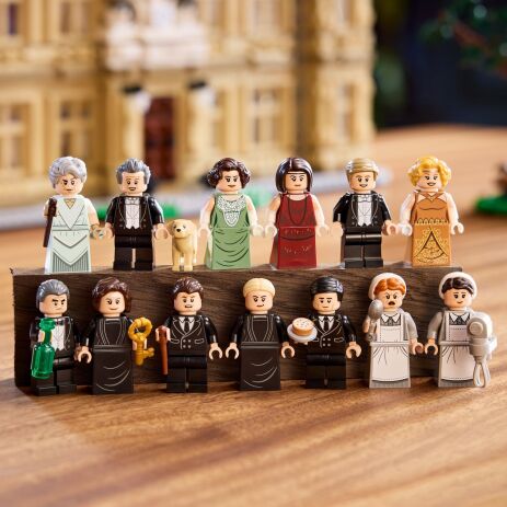 LEGO® Ideas Downtown Abbey (21373) (4)