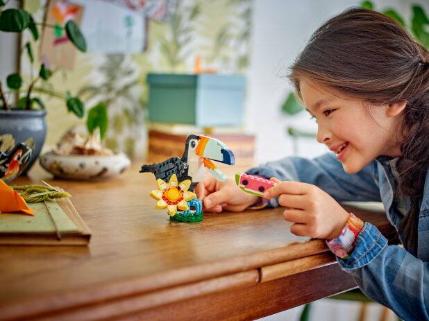 LEGO Creator 3in1 Wild Animals: Tropical Toucan (31173) (6)